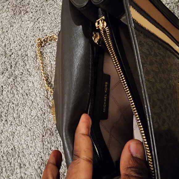 Micheal kors bag - Picture 2 of 7